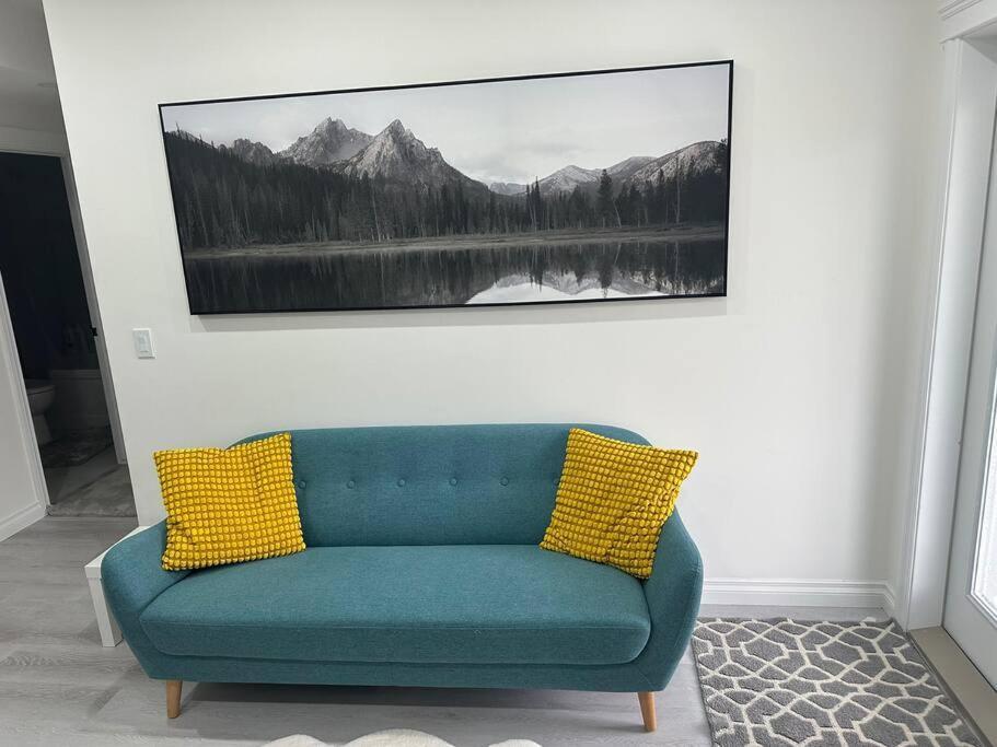 Award Winning Boho Paradise Sunlit Modern Suite YYC Kültér fotó